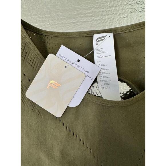 Fabletics Contour Olive Green Seamless Ribbed Pattern Long Sleeve Crop Top - Picture 6 of 6